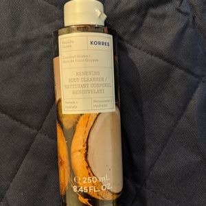 Korres Body Wash in Coconut Guava
